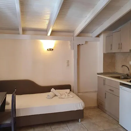 Anna * Neos Marmaras