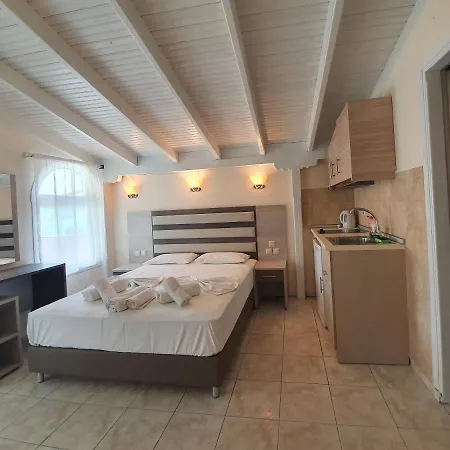 Apartment Anna Neos Marmaras