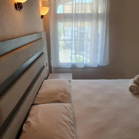 Apartment Anna Neos Marmaras