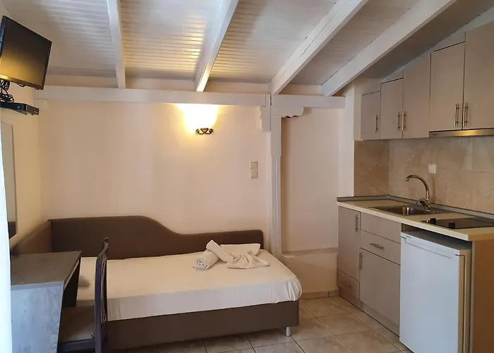 Anna * 新马尔马拉斯