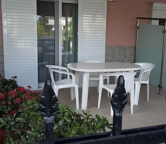 Anna 新马尔马拉斯