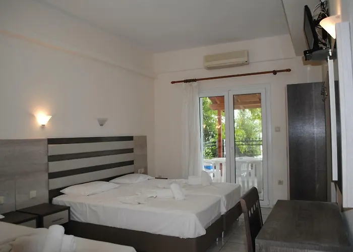 Anna Néos Marmarás